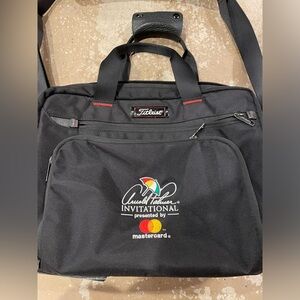 Titleist arnold palmer logo messenger laptop bag